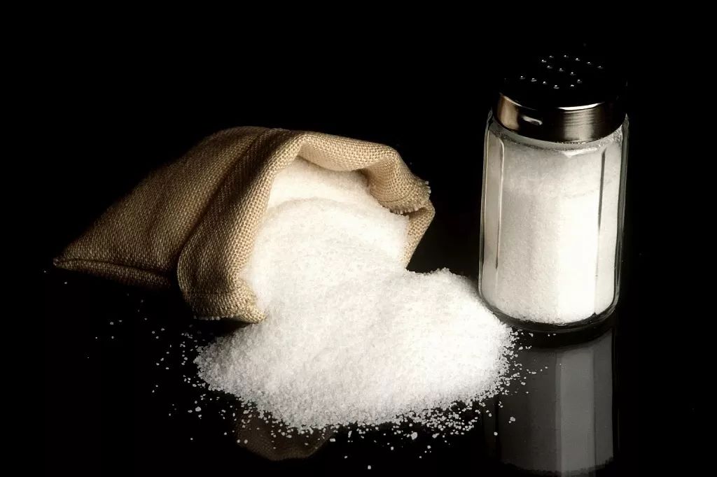 医生发朋友圈提醒：这种盐有些人真不能吃！真有人因长期食用死亡！